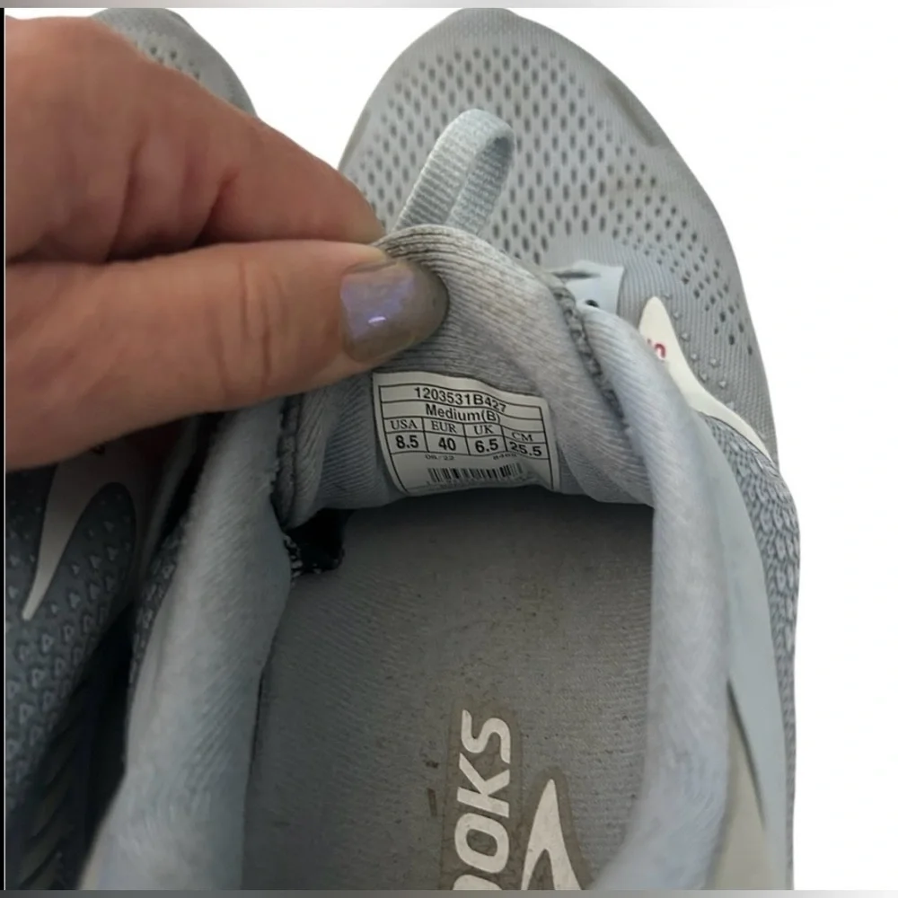 Brooks Women's Adrenaline GTS 22 Running Shoes, Kentucky Blue/White/Rose 8.5 - Picture 7 of 10